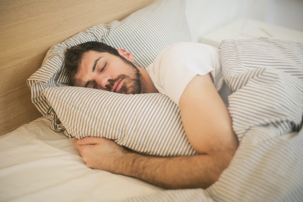 4 Tips to Help You Go Back to Sleep, Naturally